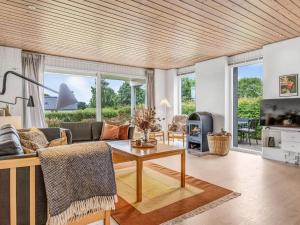 Holiday Home Tolke - 400m from the sea by Interhome