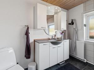 Holiday Home Keld - 350m from the sea by Interhome