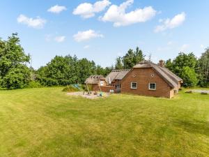 Holiday Home Tara - 900m from the sea by Interhome