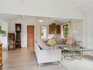 Holiday Home Kjell - 25m from the sea by Interhome