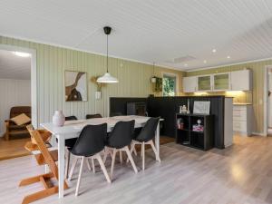 Holiday Home Göran - 30km from the sea by Interhome