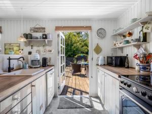 Holiday Home Voitto - 1km to the fjord by Interhome