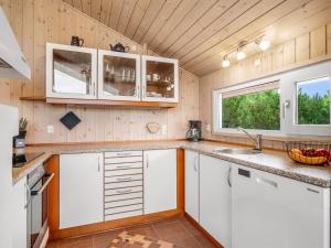 Holiday Home Sulho - 800m from the sea by Interhome