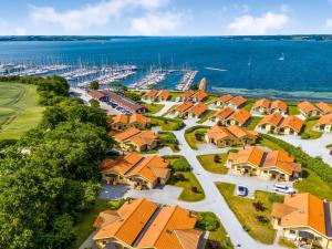 Holiday Home Rouwen - 120m from the sea by Interhome