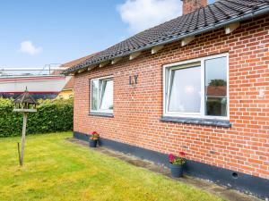 Holiday Home Kirsi - from the sea by Interhome