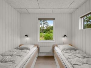 Holiday Home Gadde - 100m to the fjord by Interhome