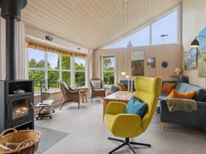 Holiday Home Henne - from the sea by Interhome