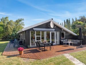 Holiday Home Laris - 700m to the fjord by Interhome