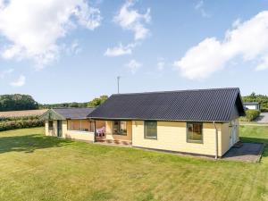 Holiday Home Lillan - from the sea by Interhome