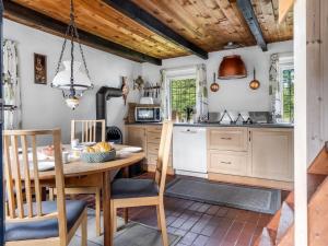 Holiday Home Hoat - 1-7km from the sea by Interhome