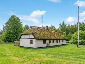 Holiday Home Aatos - 2km from the sea by Interhome