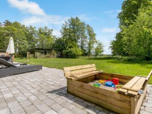 Holiday Home Aatos - 2km from the sea by Interhome