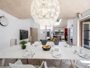 Holiday Home Lillebror - 12km from the sea by Interhome