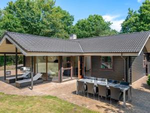 Holiday Home Lillebror - 12km from the sea by Interhome