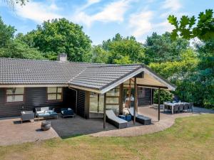 Holiday Home Lillebror - 12km from the sea by Interhome