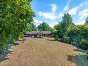 Holiday Home Lillebror - 12km from the sea by Interhome