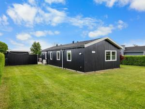 Holiday Home Daya - 75m from the sea by Interhome