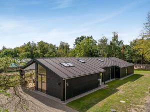 Holiday Home Zoya - from the sea by Interhome