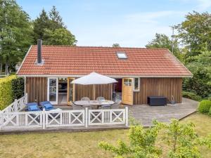 Holiday Home Elviira - 200m from the sea by Interhome