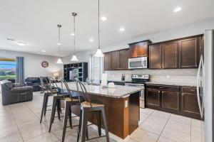 8 Bedroom Lakefront Masterpiece