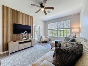 Beautiful Three bed condo, Minutes from Disney