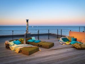 Designer Strandvilla Auf der Ostsee - mit freiem Meerblick und Dachterrasse