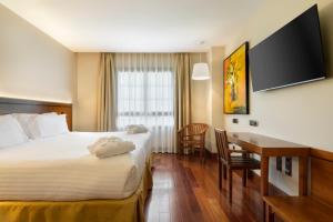 Hotel & Spa Monasterio de Boltaña