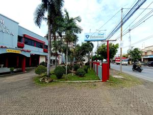 Hotel Istana Syariah Pekalongan by Hello Room