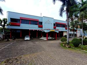 Hotel Istana Syariah Pekalongan by Hello Room