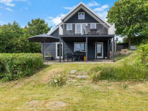 Holiday Home Chayton - 450m from the sea by Interhome - 3-star hotels in Fåborg