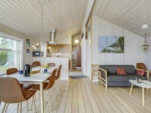 Holiday Home Selja - 15m from the sea by Interhome