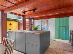 Apartment Gaby - 250m from the sea by Interhome