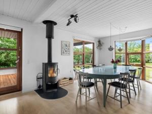 Holiday Home Jorith - 550m from the sea by Interhome