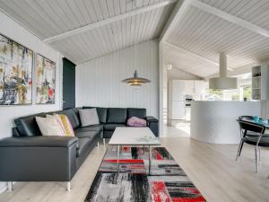 Holiday Home Aasta - 250m from the sea by Interhome