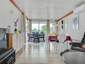 Holiday Home Emly - 1-1km from the sea by Interhome