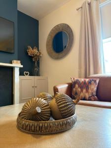 The Whitchurch Apartment- The Painted Rooms