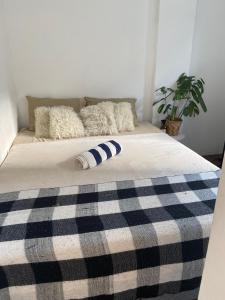 Aconchegante Quarto a uma quadra da praia de Copacabana