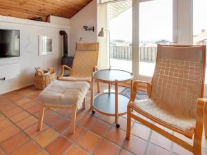 Holiday Home Enwald - 300m from the sea by Interhome