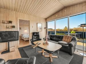 Holiday Home Benjamina - 530m to the fjord by Interhome
