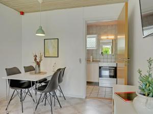 Apartment Wisti - 20km from the sea by Interhome