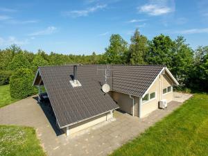 Holiday Home Isving - 1-1km to the fjord by Interhome