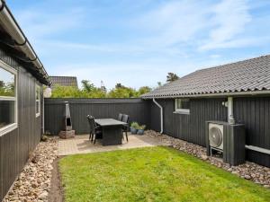 Holiday Home Dorota - 300m to the inlet by Interhome