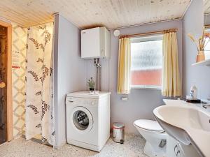 Holiday Home Leny - 450m to the fjord by Interhome