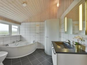 Holiday Home Harth - 700m to the fjord by Interhome