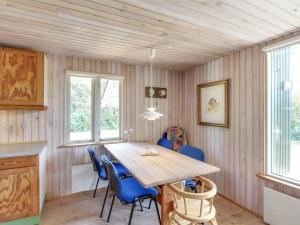 Holiday Home Jaane - 650m to the inlet by Interhome