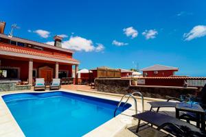 Villa Vistabella by Maspalomas Holiday Villas - 4hvězdičkové hotely ve městě Maspalomas