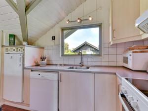 Holiday Home Cornelia - 100m to the inlet by Interhome