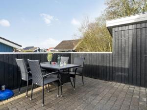 Holiday Home Marten - 1-2km to the inlet by Interhome