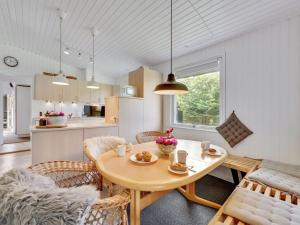 Holiday Home Cristal - 400m to the fjord by Interhome