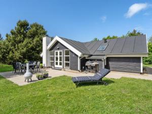 Holiday Home Matthis - 500m to the fjord by Interhome